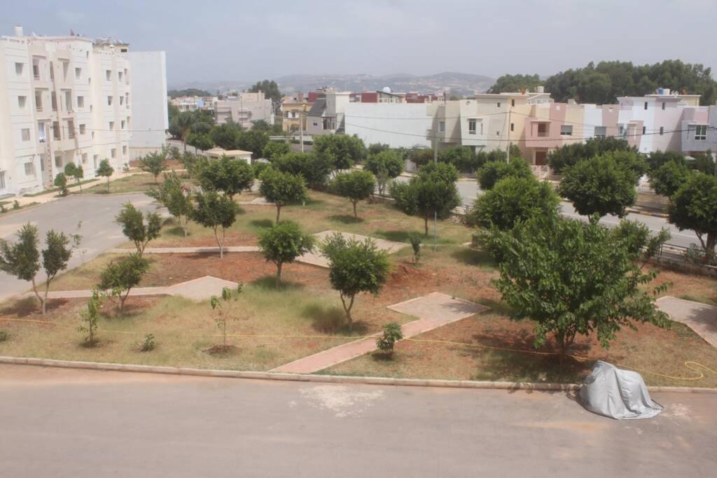 Charmant Appartement Marocain Au Coeur De Саидия Экстерьер фото