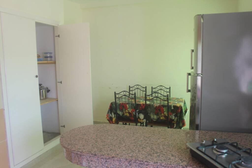 Charmant Appartement Marocain Au Coeur De Саидия Экстерьер фото